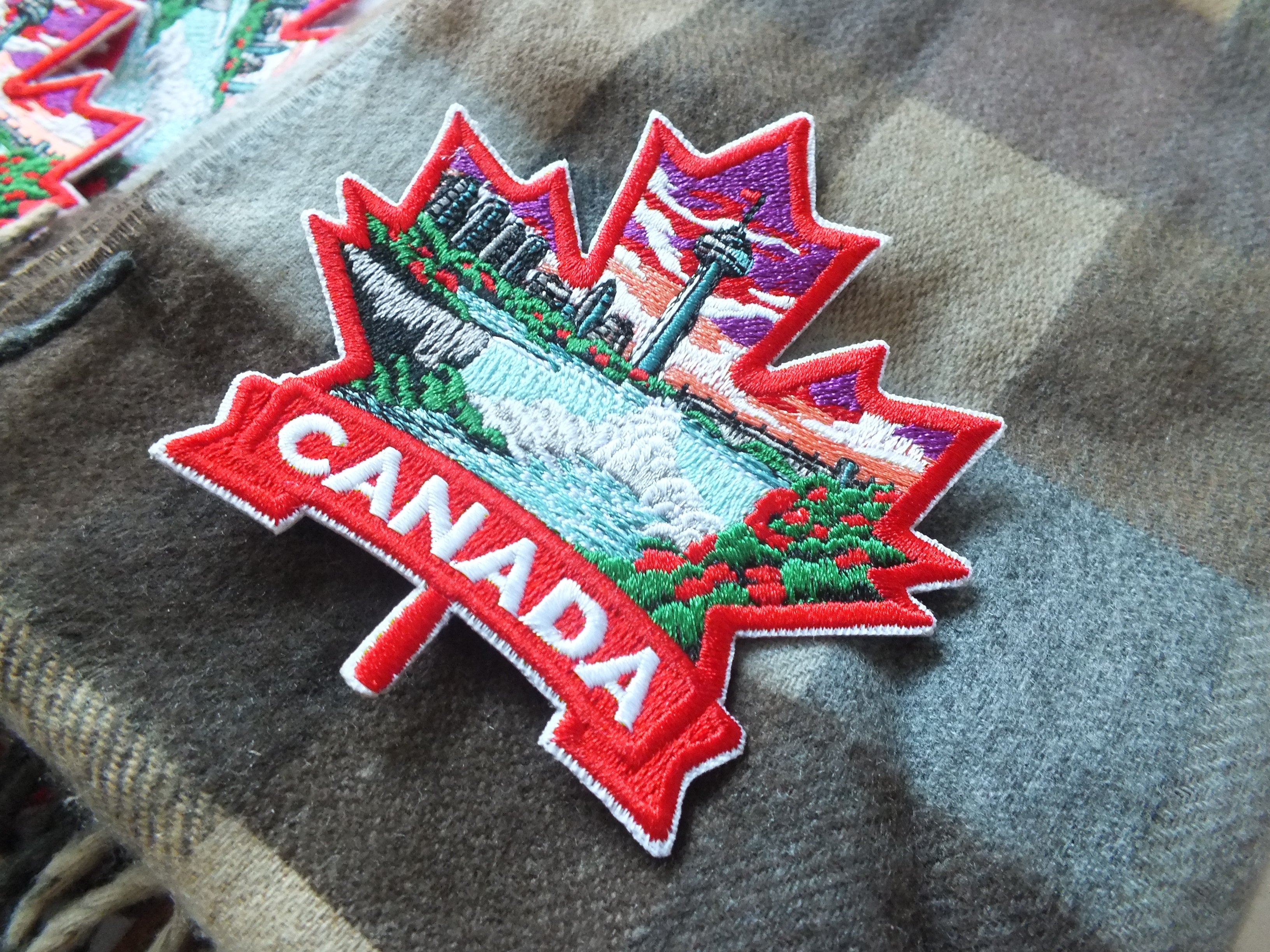 Niagara Falls Patch Iron On Embroidery Canada Sew On Patch for Jacket Maple Leaf Hook and Loop World Travel Patch Canadian Hockey Patches