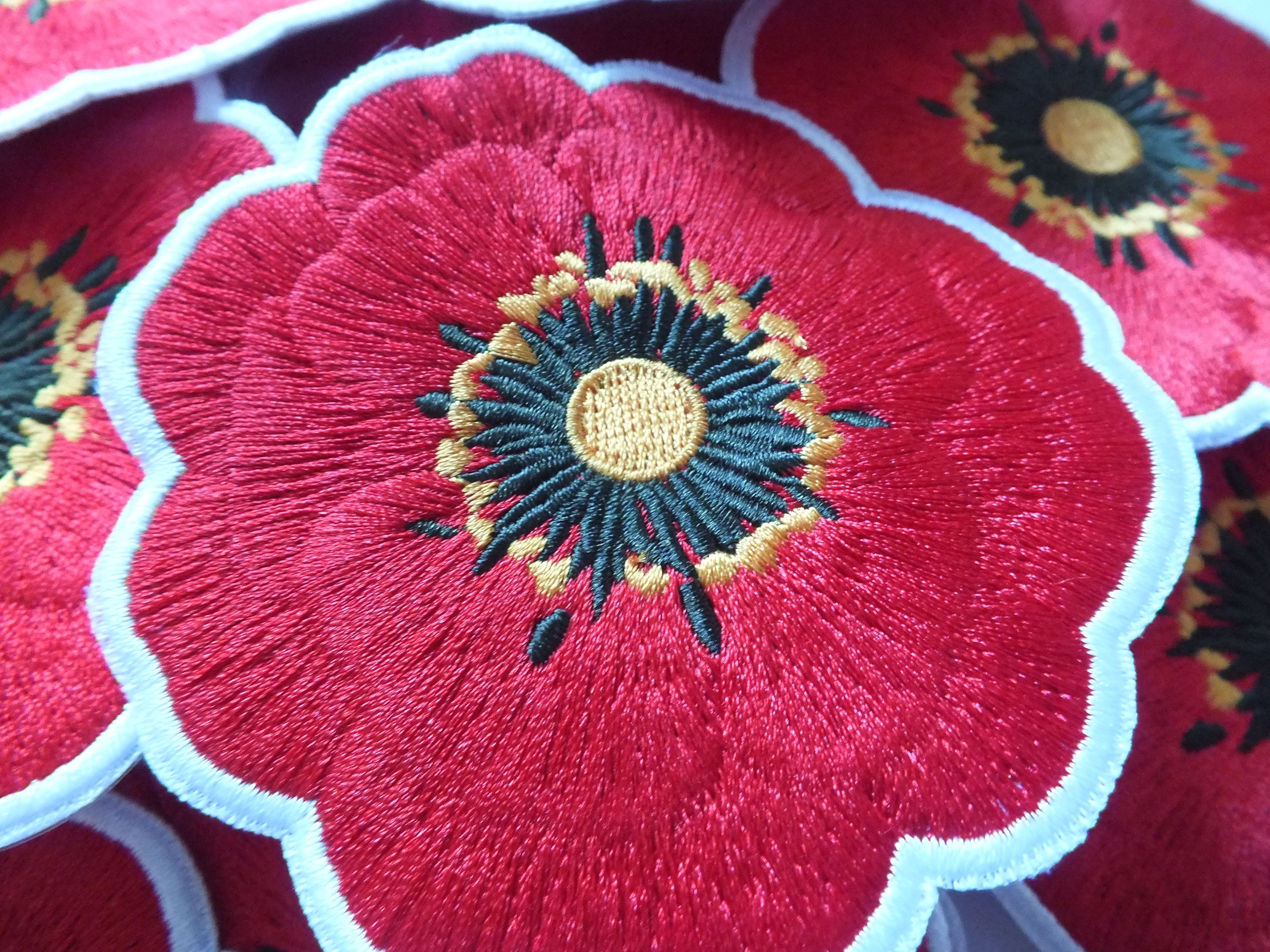 Poppy Flower Patch Embroidered Remembrance Badge Iron On Hook and Loop Poppy Flower Iron On Patch Removable Poppy Flower Patch