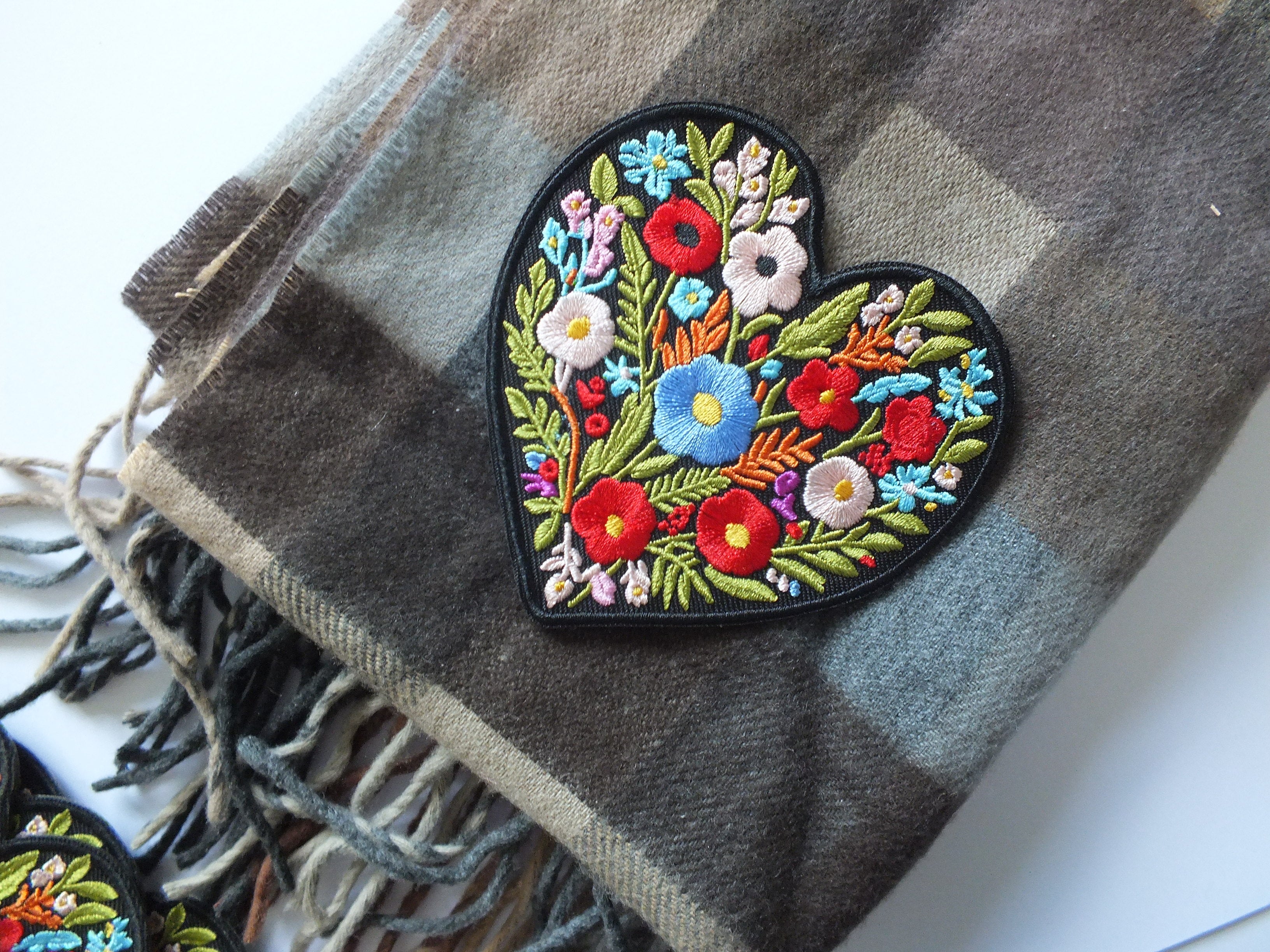 Cute Heart Flower Patch Embroidered Iron On or Hook and Loop Aesthetic Appliqué for Backpacks Jackets & DIY Projects Floral Heart Patch