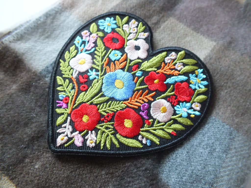 Cute Heart Flower Patch Embroidered Iron On or Hook and Loop Aesthetic Appliqué for Backpacks Jackets & DIY Projects Floral Heart Patch