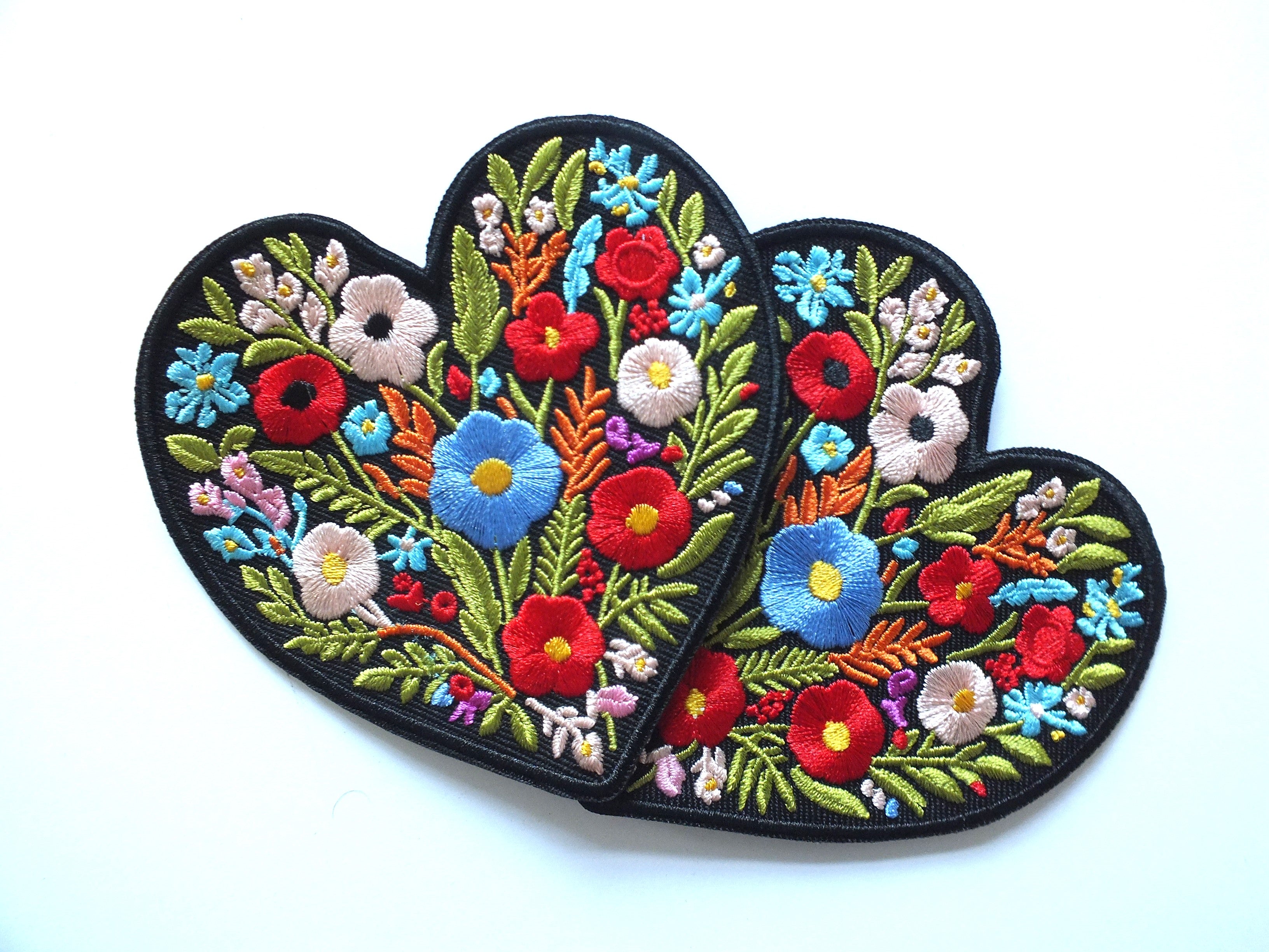 Cute Heart Flower Patch Embroidered Iron On or Hook and Loop Aesthetic Appliqué for Backpacks Jackets & DIY Projects Floral Heart Patch