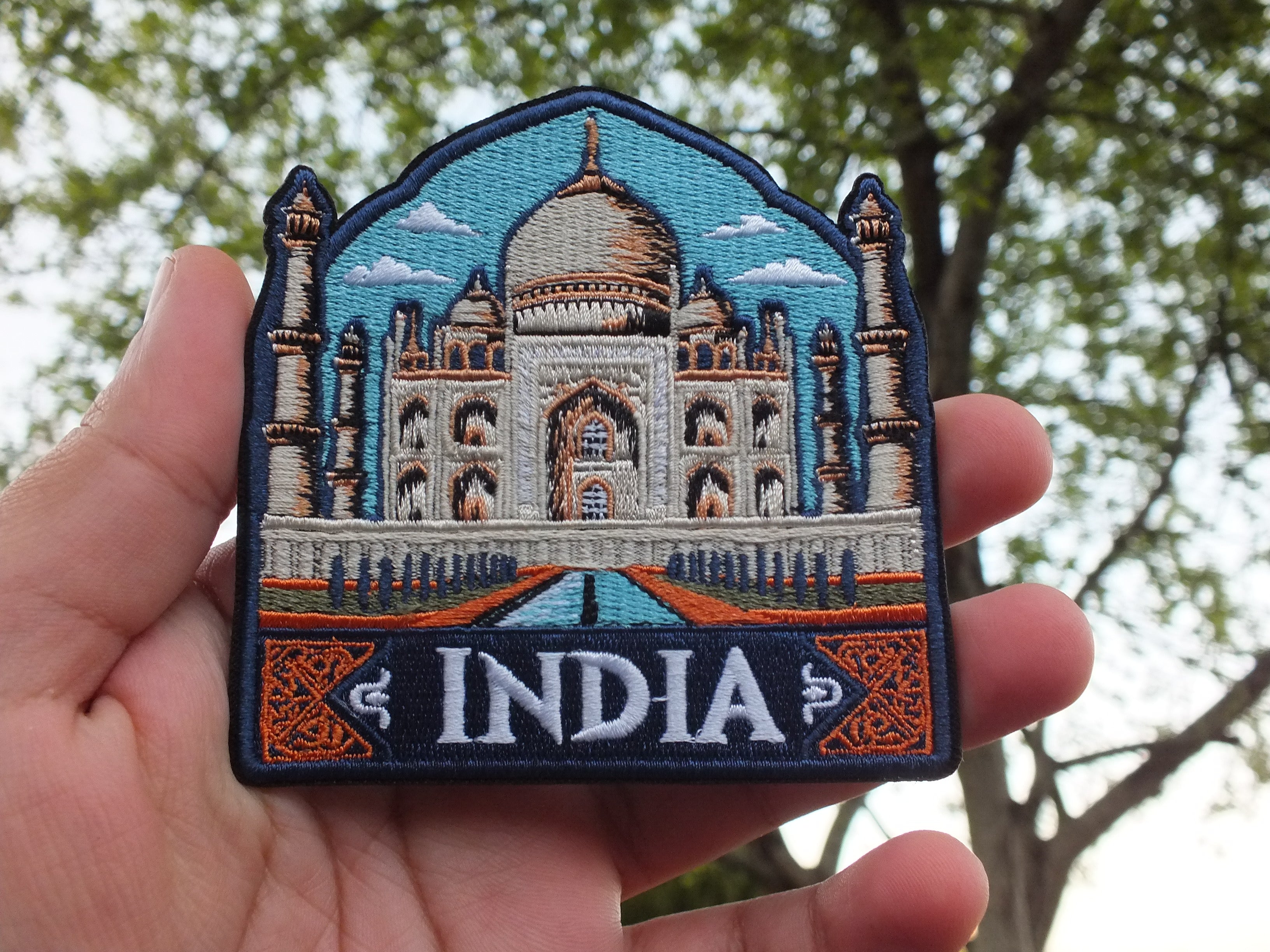 India Travel Patch Iron On Embroidered Taj Mahal Appliqué Wonder of World Travel Souvenir Patch for Jacket Backpack World City Keepsake