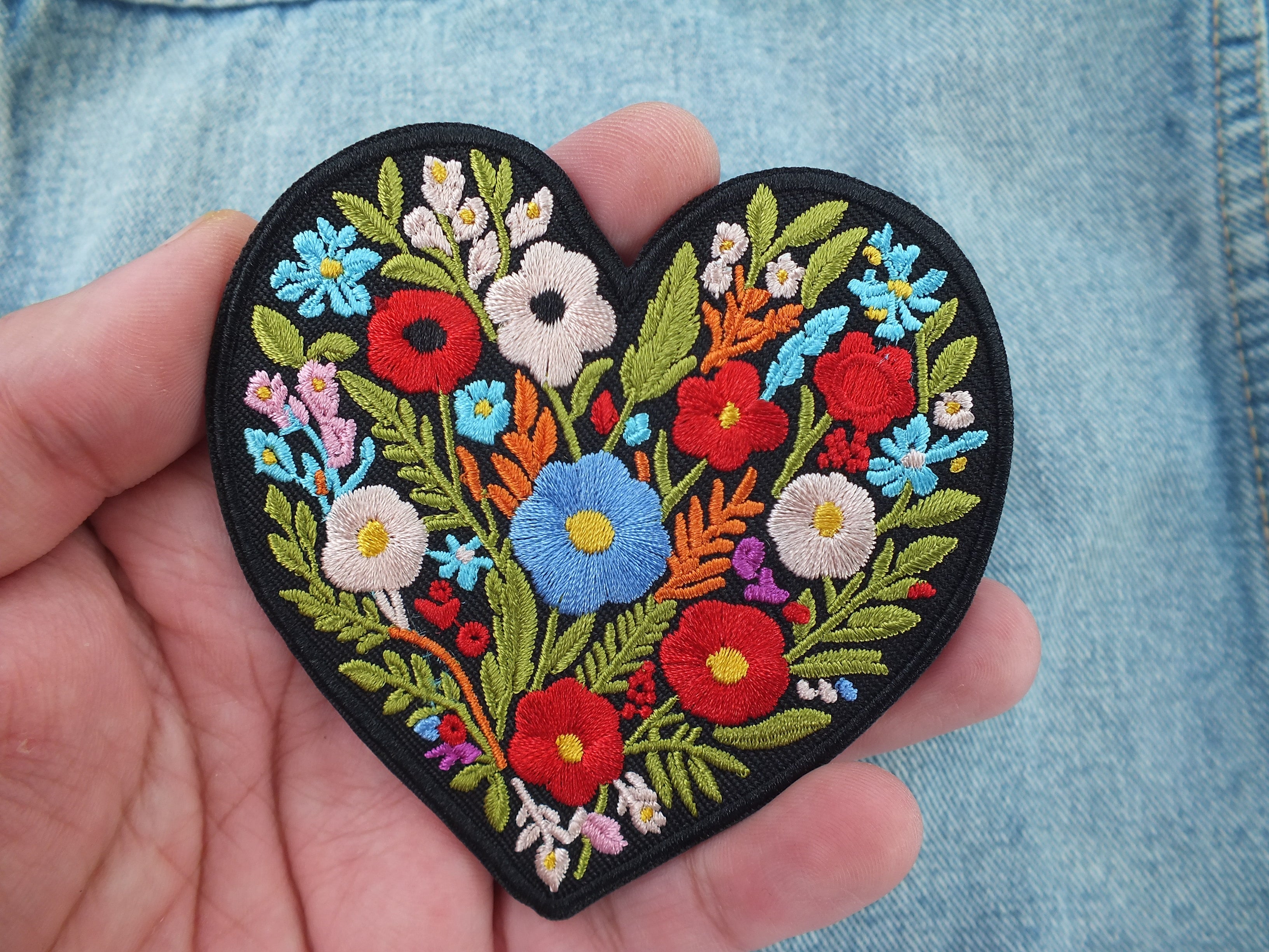 Cute Heart Flower Patch Embroidered Iron On or Hook and Loop Aesthetic Appliqué for Backpacks Jackets & DIY Projects Floral Heart Patch