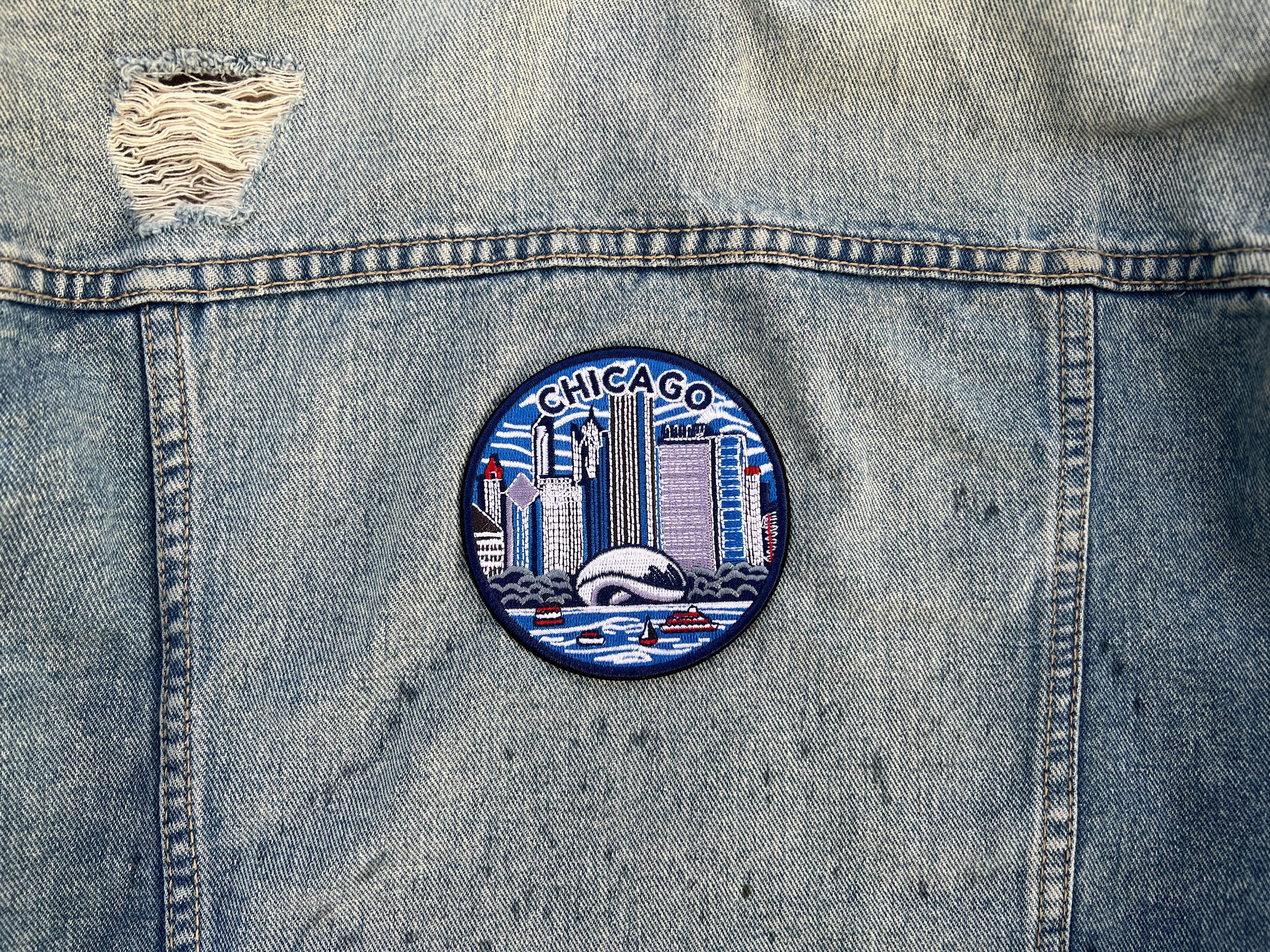 Chicago Travel Patch Gift for Traveler Iron On USA Embroidered Travel Jacket Patches Sew On Travel Accessory Hook and Loop Travel Keepsake