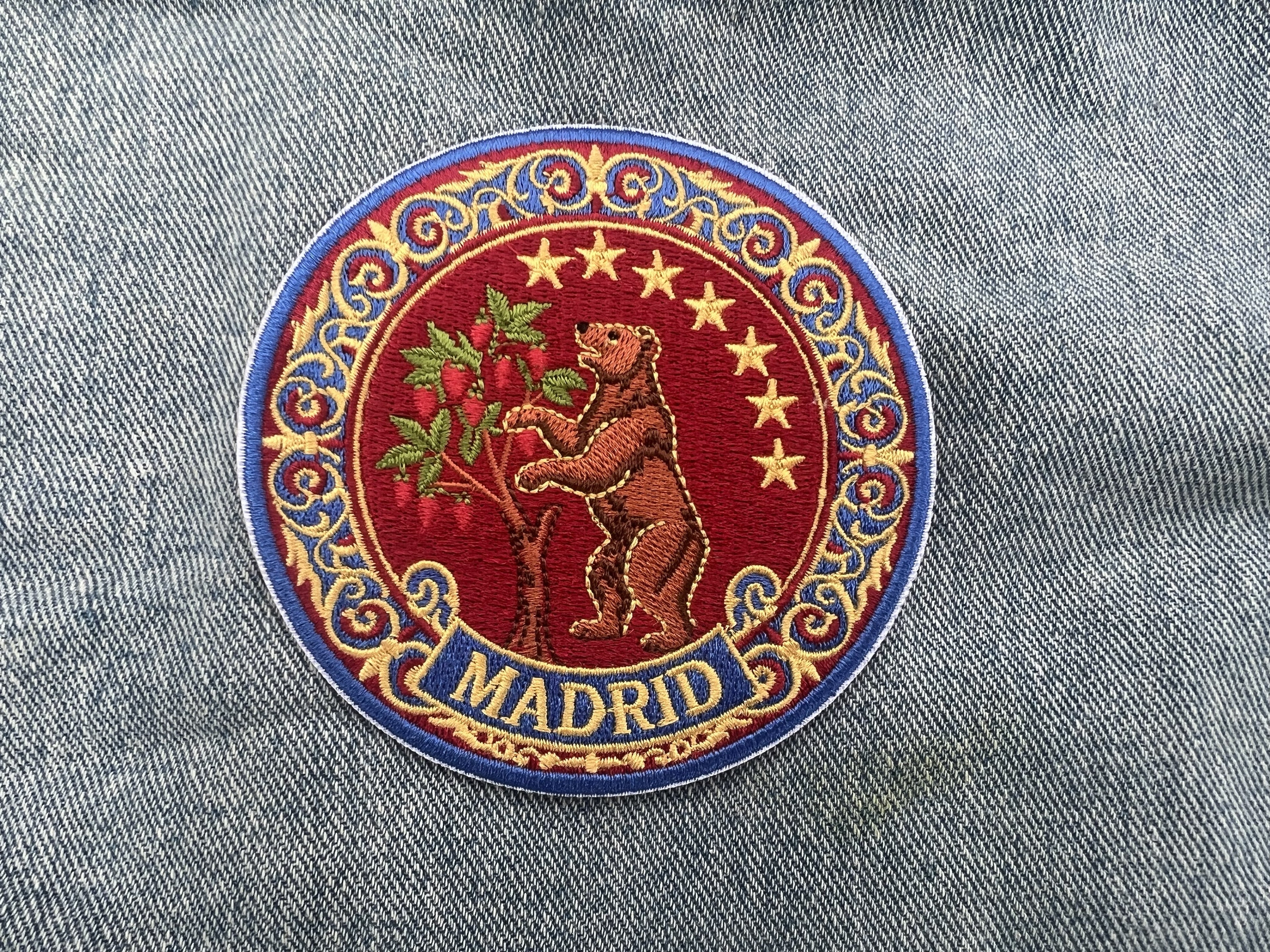 Madrid Bear Patch Embroidered Strawberry Tree Badge Hook and Loop Spanish Travel Accessory Gift Traveler Sew On Denim Travel Jacket Patch