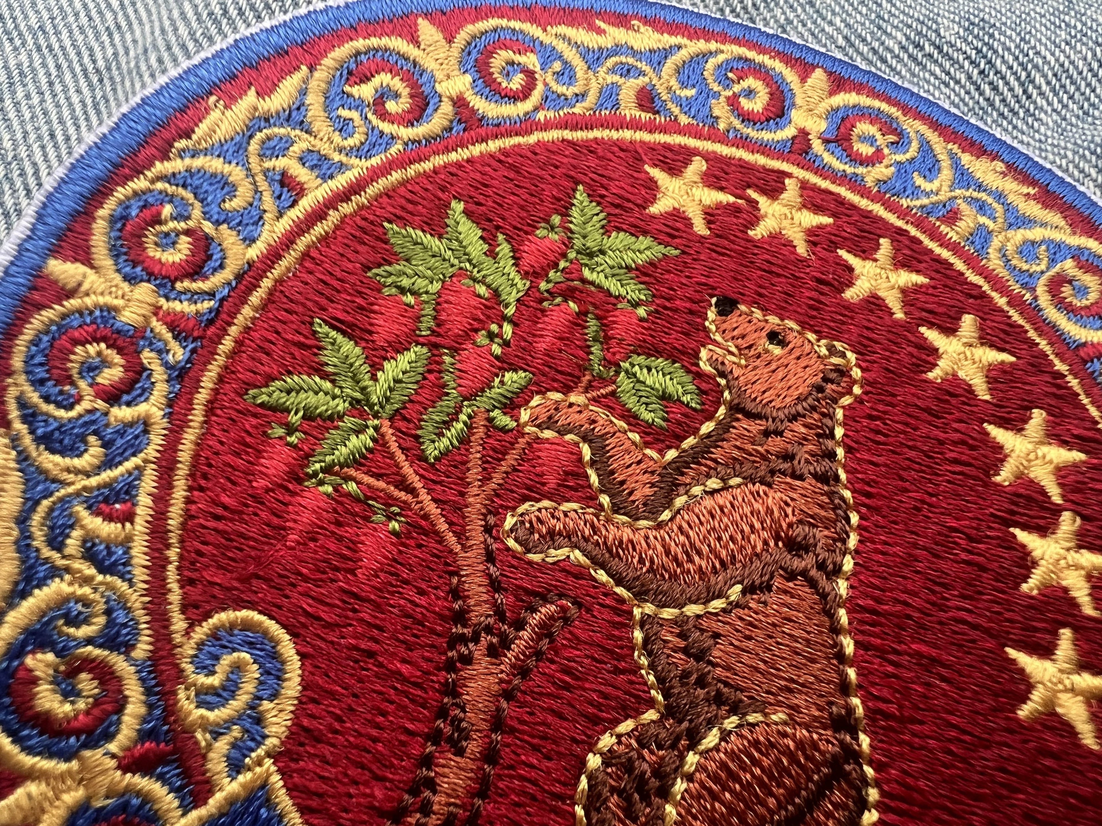 Madrid Bear Patch Embroidered Strawberry Tree Badge Hook and Loop Spanish Travel Accessory Gift Traveler Sew On Denim Travel Jacket Patch
