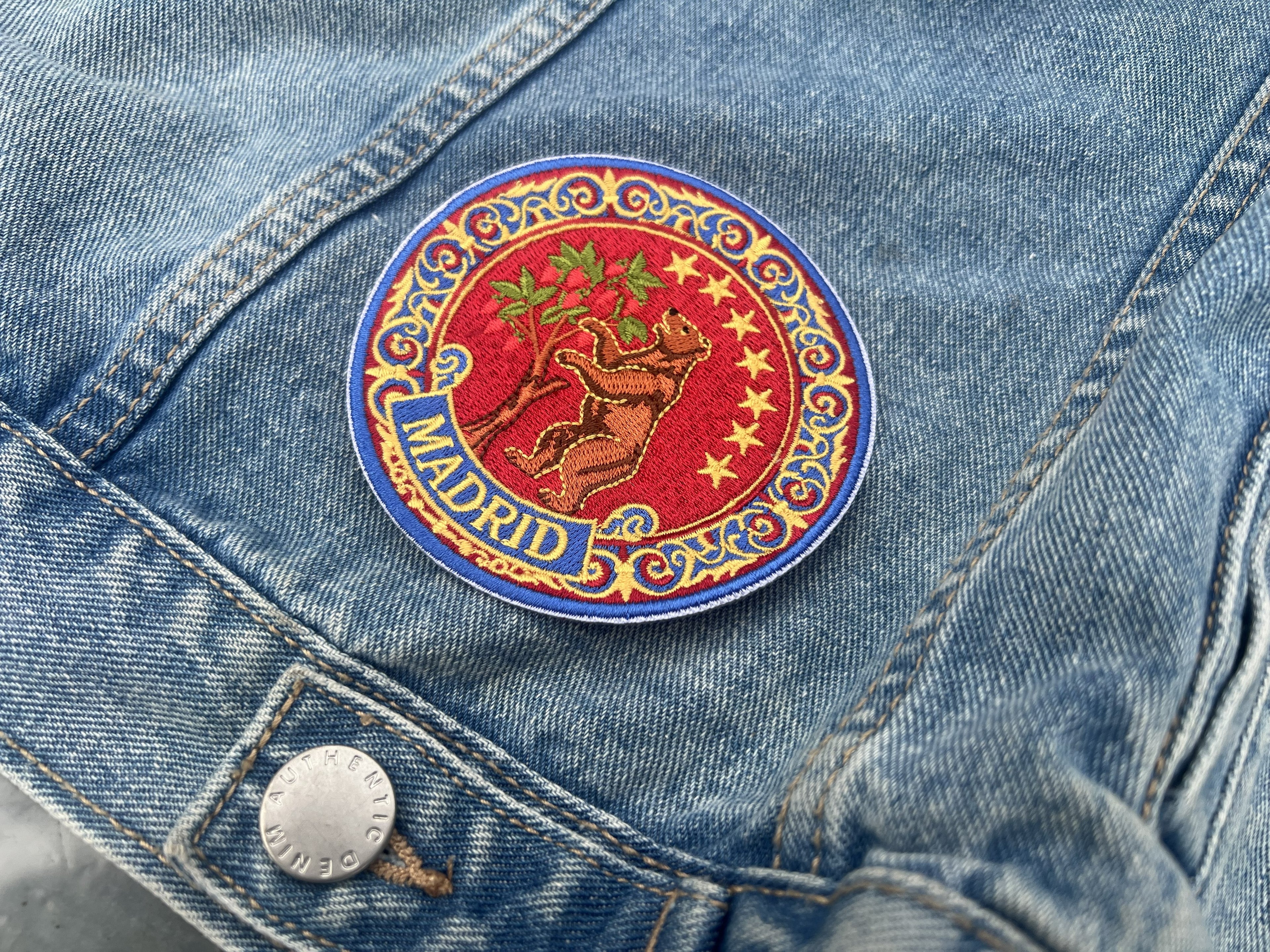 Madrid Bear Patch Embroidered Strawberry Tree Badge Hook and Loop Spanish Travel Accessory Gift Traveler Sew On Denim Travel Jacket Patch